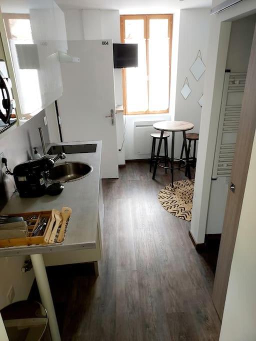 Apartament T2 Cosy Vieux Montluçon Zewnętrze zdjęcie