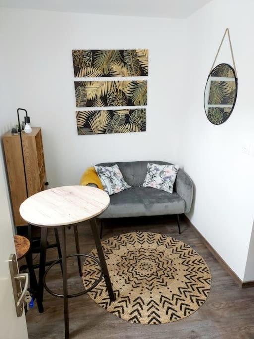 Apartament T2 Cosy Vieux Montluçon Zewnętrze zdjęcie